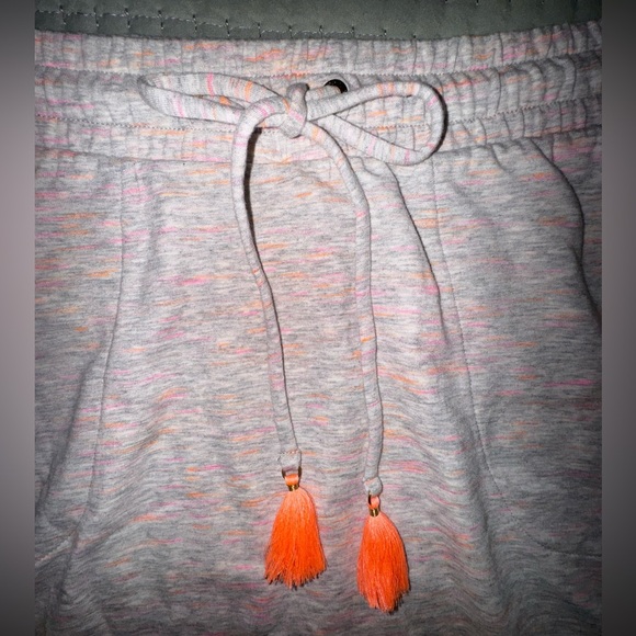 Lily Pulitzer Zia Heathered Space Sky Gray skirt. Size Small. EUC - Picture 3 of 9